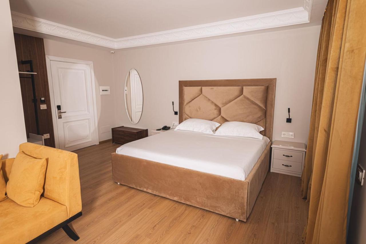 Hotel Grand Mirage à Vlorë Extérieur photo