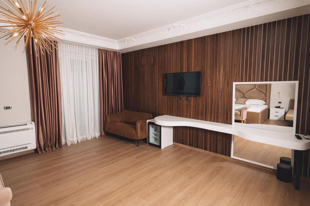 Hotel Grand Mirage à Vlorë Extérieur photo