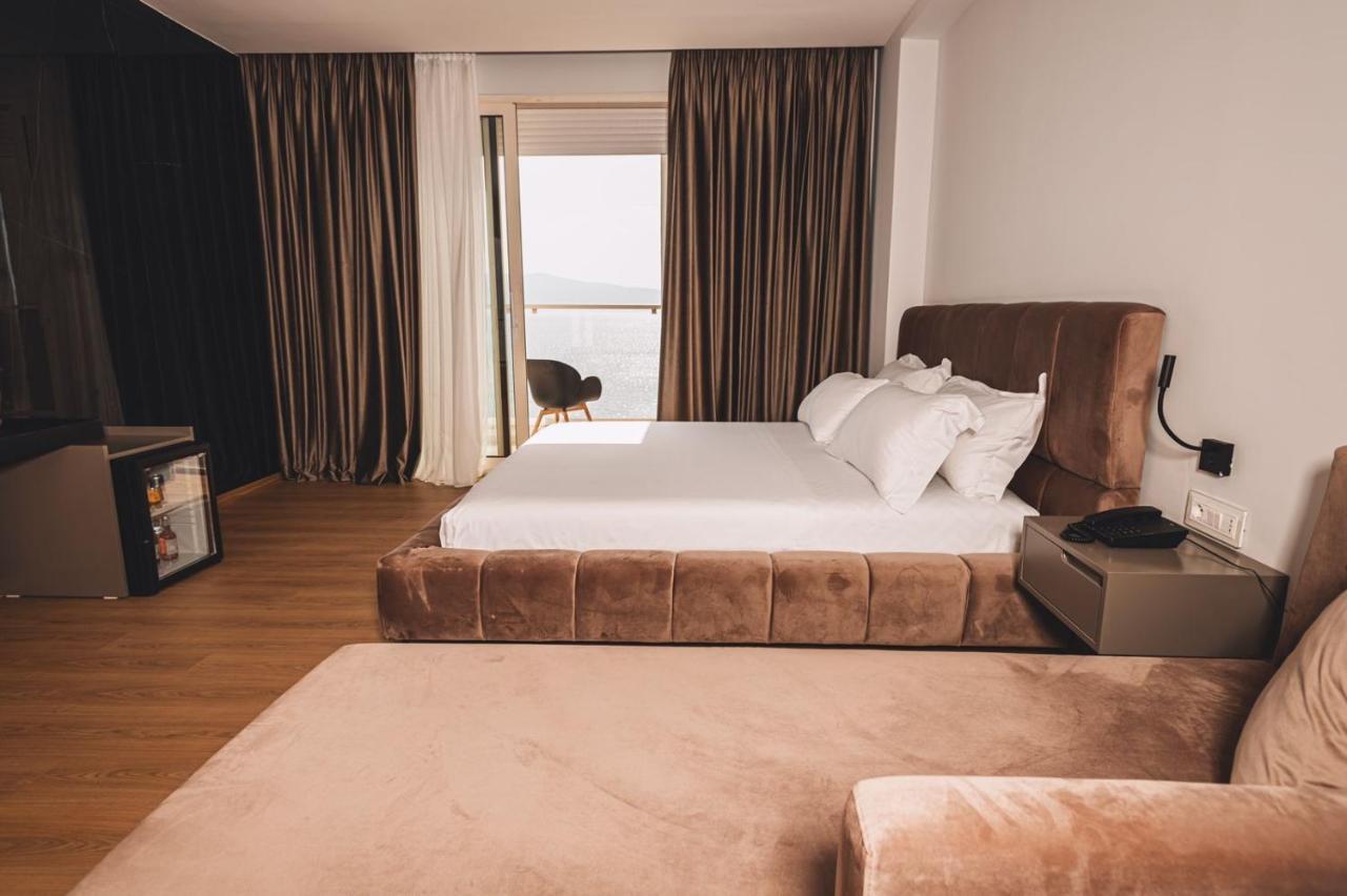 Hotel Grand Mirage à Vlorë Extérieur photo