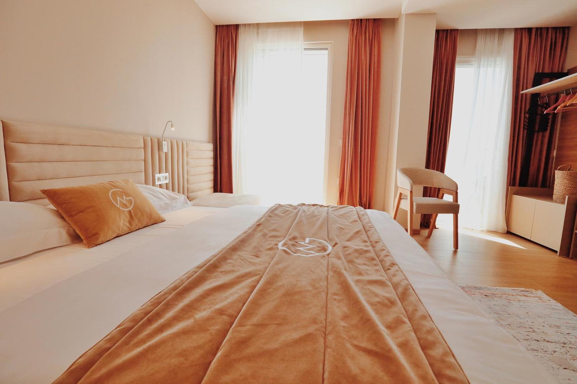 Hotel Grand Mirage à Vlorë Extérieur photo