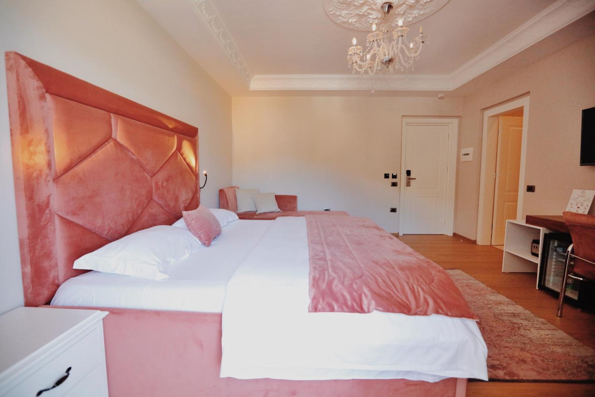 Hotel Grand Mirage à Vlorë Extérieur photo