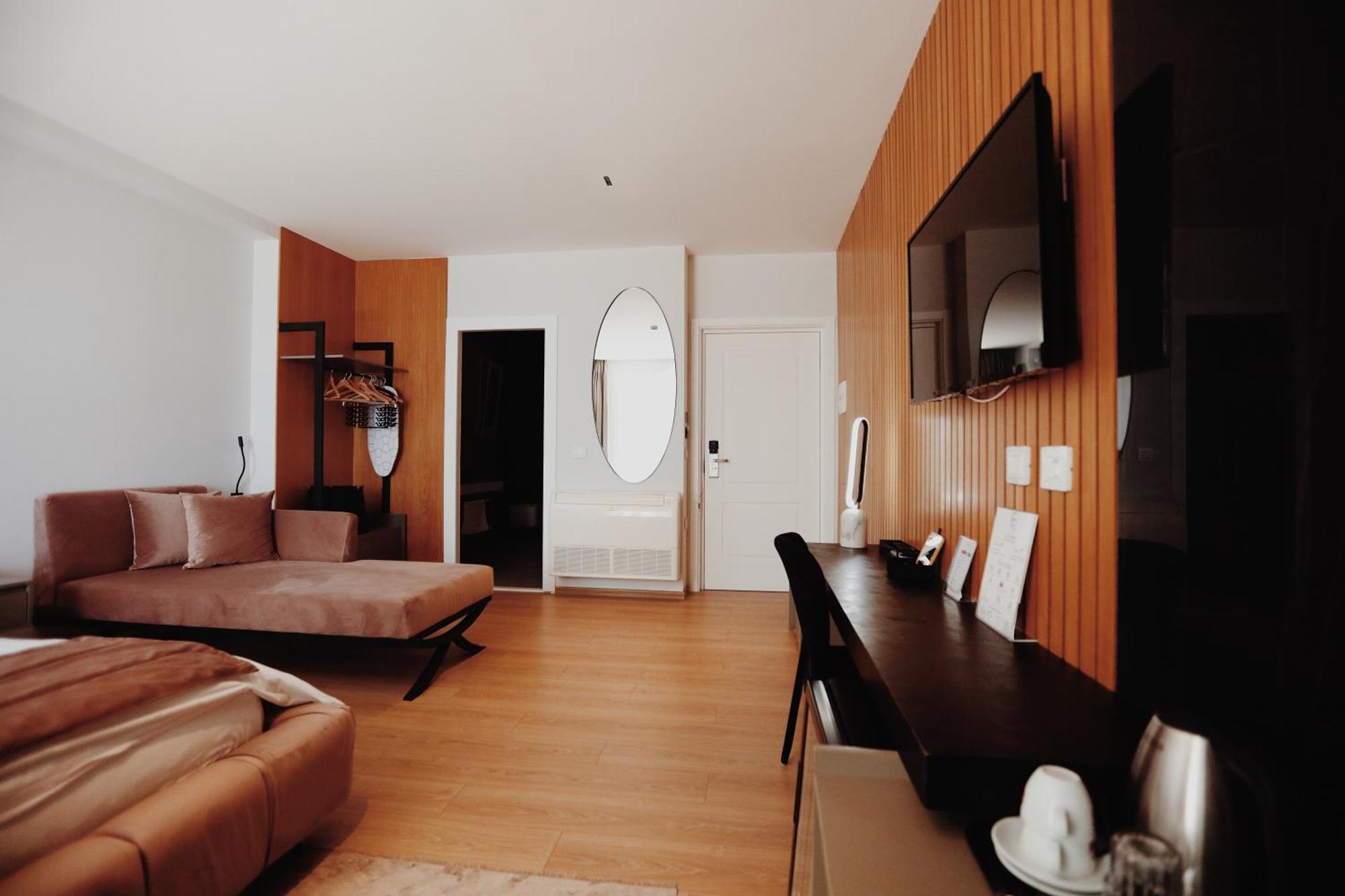 Hotel Grand Mirage à Vlorë Extérieur photo